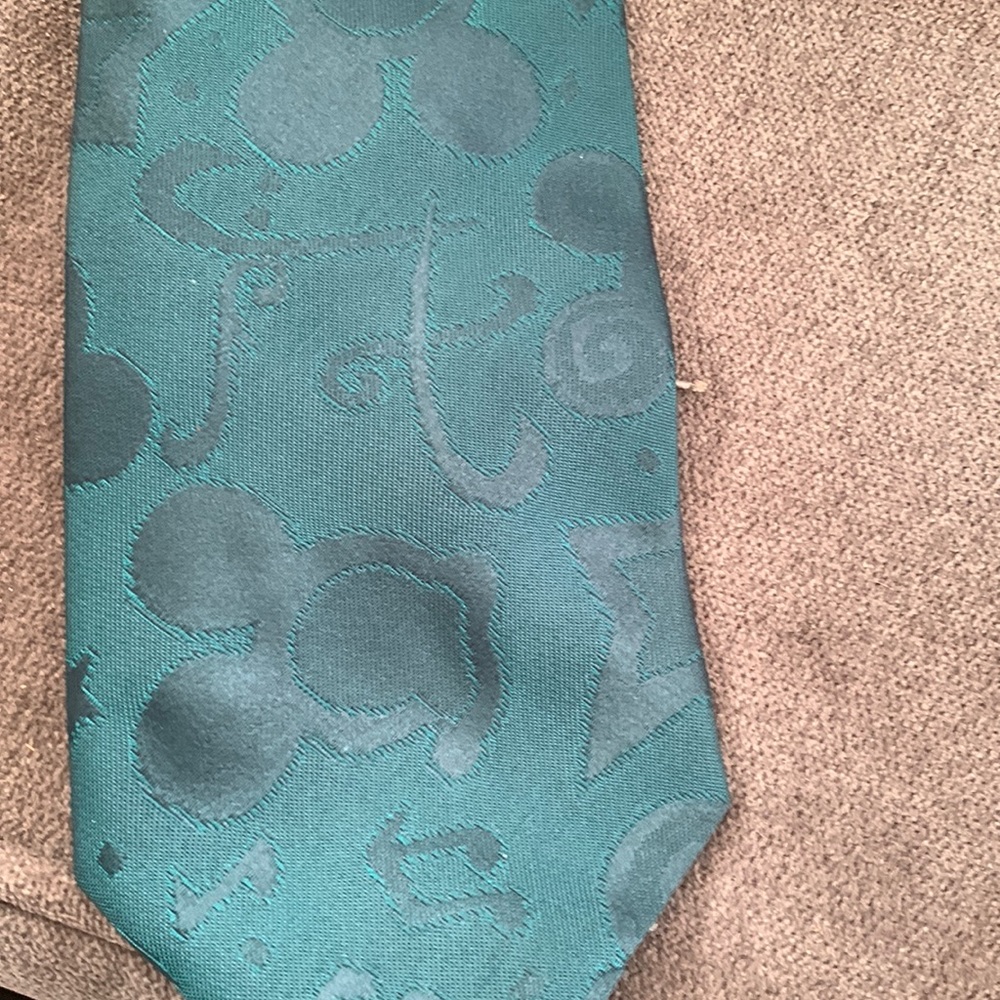 Vintage cast members Mickey Silhouette neck tie. Emerald green